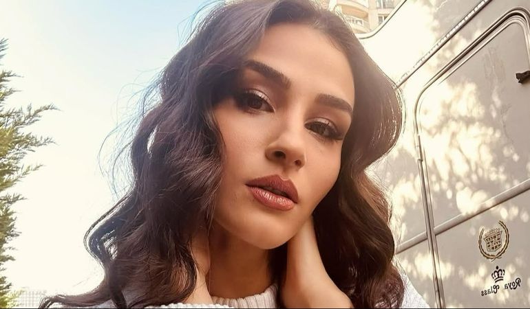 Asena Girişken, care joacă rolul Yeşim în serialul „Minciuni de familie”, pasiune uluitoare, dincolo de platourile de filmare! Iată ce sport periculos practică tânăra actriță în sezonul cald